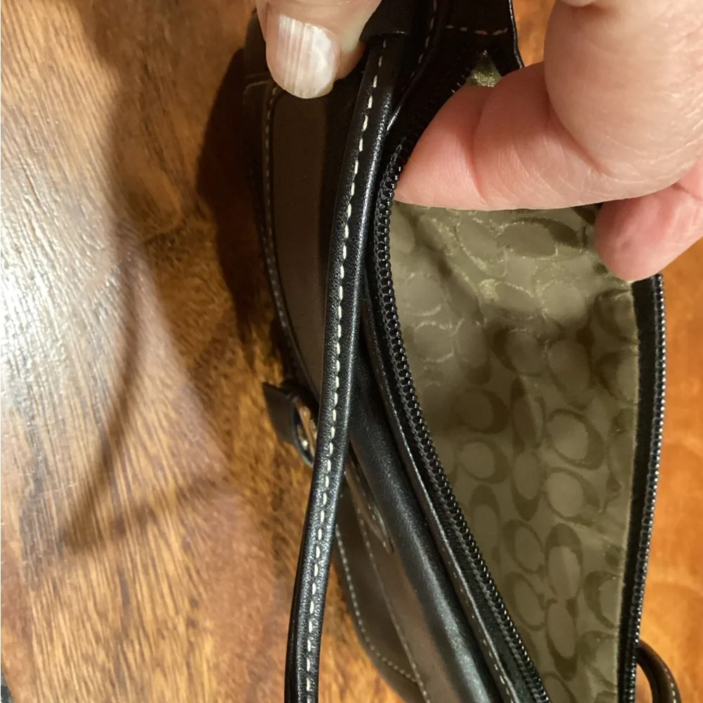 Coach wristlet wallet. - Picture 9 of 9